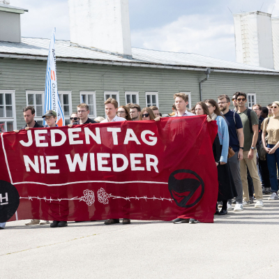 Befreiungsfeier 2025 Kranzniederlegungen © MKÖ/Alissar Najjar