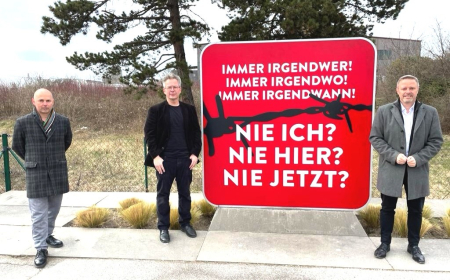 Wreath-laying ceremony at the site of the former satellite camp Wiener Neustadt © Michael Rosecker